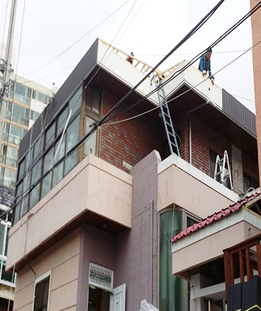 지붕개량,용산구지붕공사,청파동지붕공사,칼라강판,포스코칼라강판,포스코강판,포스코정품,징크,리얼징크,옥상방수,현대강판,현대상사
