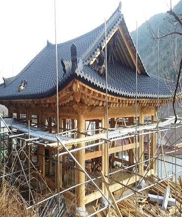 지붕개량,한옥지붕공사,기와공사,칠곡지붕공사,수유동지붕공사,지붕공사,포스코강판,포스코칼라강판,칼라강판,징크,리얼징크,옥상방수,옥탑공사,현대강판,현대상사