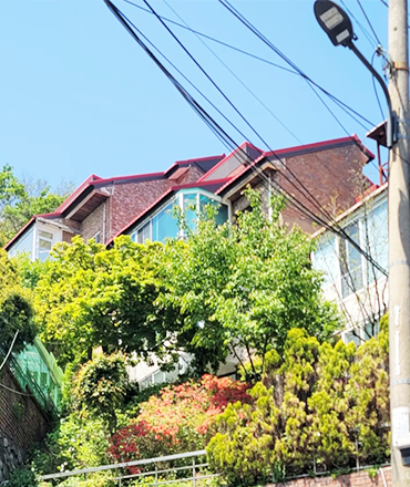 구기동지붕공사,종로구지붕공사,빌라지붕공사,빌라우레탄방수,상가지붕공사,상가우레탄방수,외벽리모델링,칼라강판,포스코강판,포스코정품,포스코칼라강판,징크,리얼징크,지붕개량,옥상방수,옥탑공사,벽체공사,현대강판,현대상사
